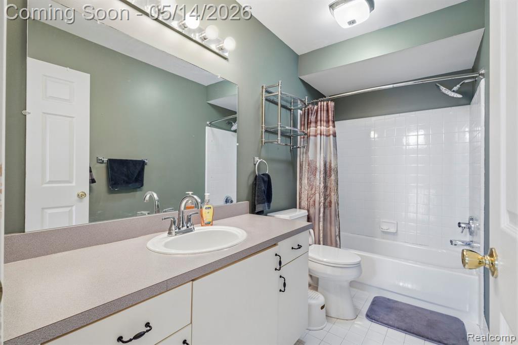 52425 Bryan Michael Drive, Macomb, MI 48042 — Photo 26