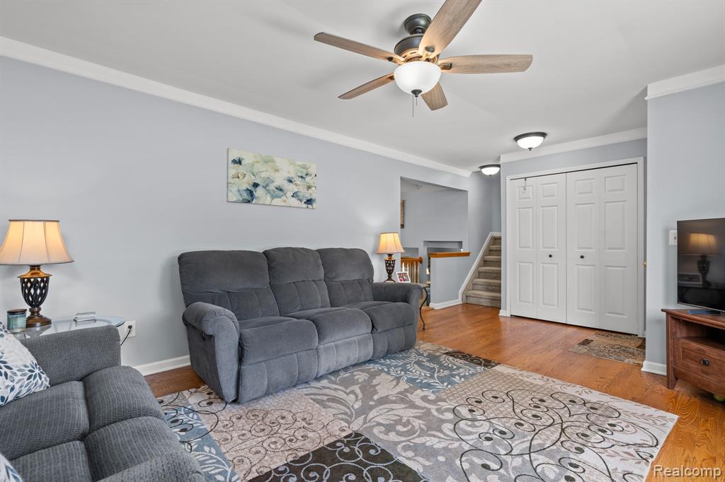 43057 Bond Court, Sterling Heights, MI 48313 — Photo 30