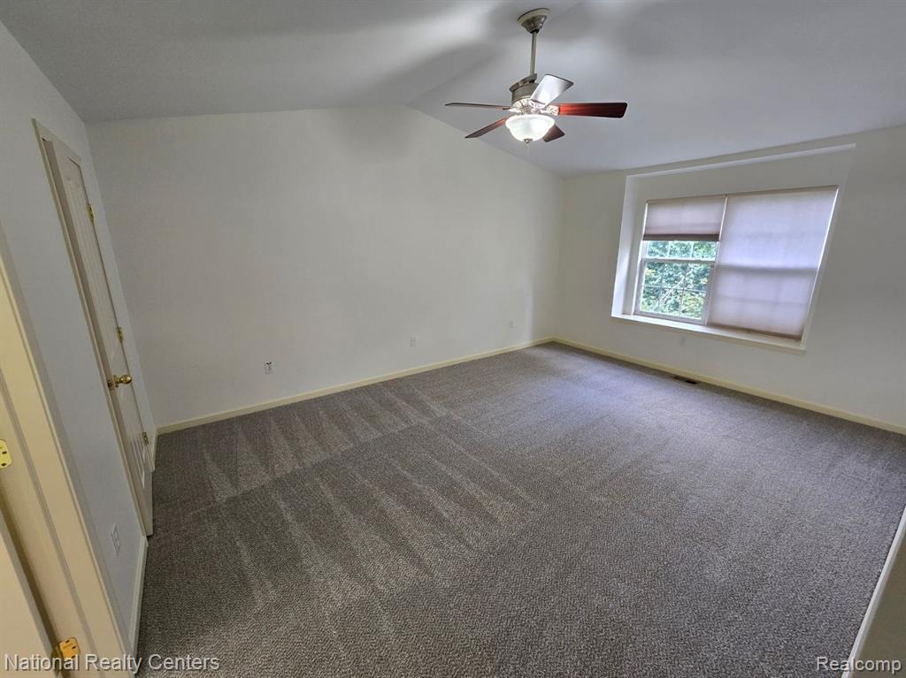 4058 RADCLIFF Drive, Canton, MI 48188 — Photo 22