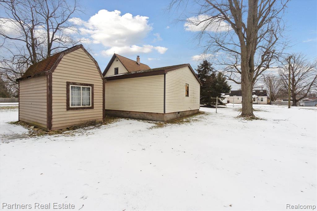 503 N Main Street, Webberville, MI 48892 — Photo 33
