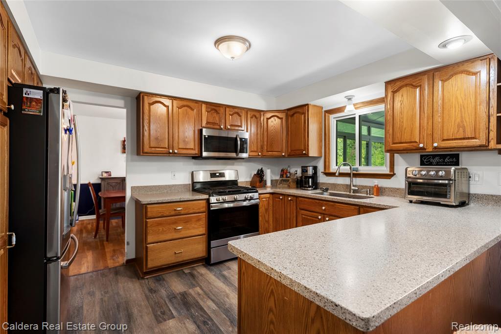 5781 Harlowe Drive, Shelby Twp, MI 48316 — Photo 12