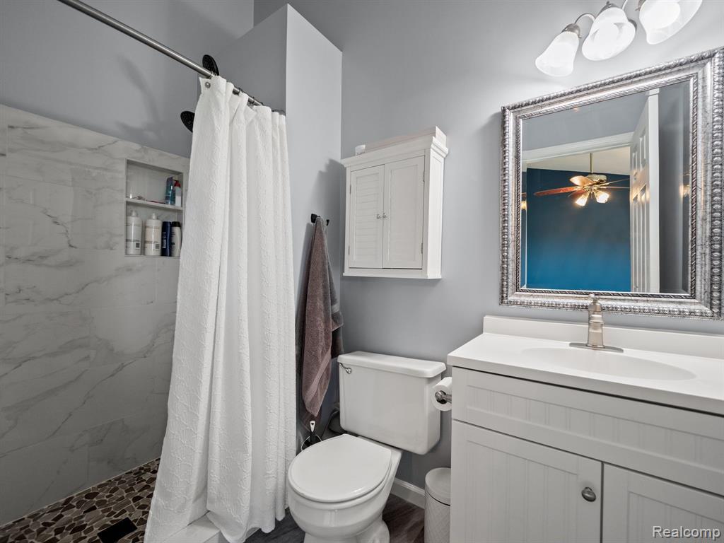 7538 Lochmoor Drive, Ypsilanti, MI 48197 — Photo 13