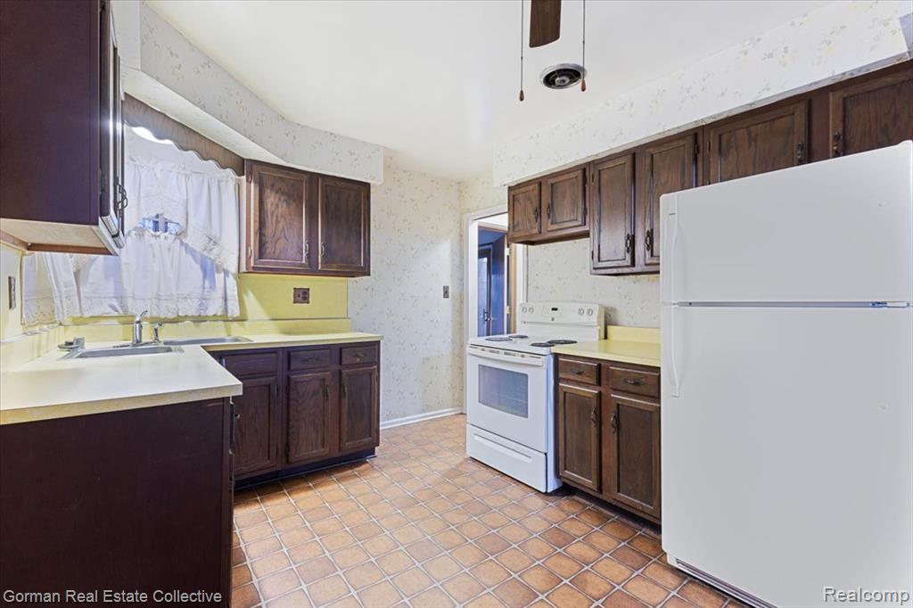 730 Eastlawn Avenue, Madison Heights, MI 48071 — Photo 7