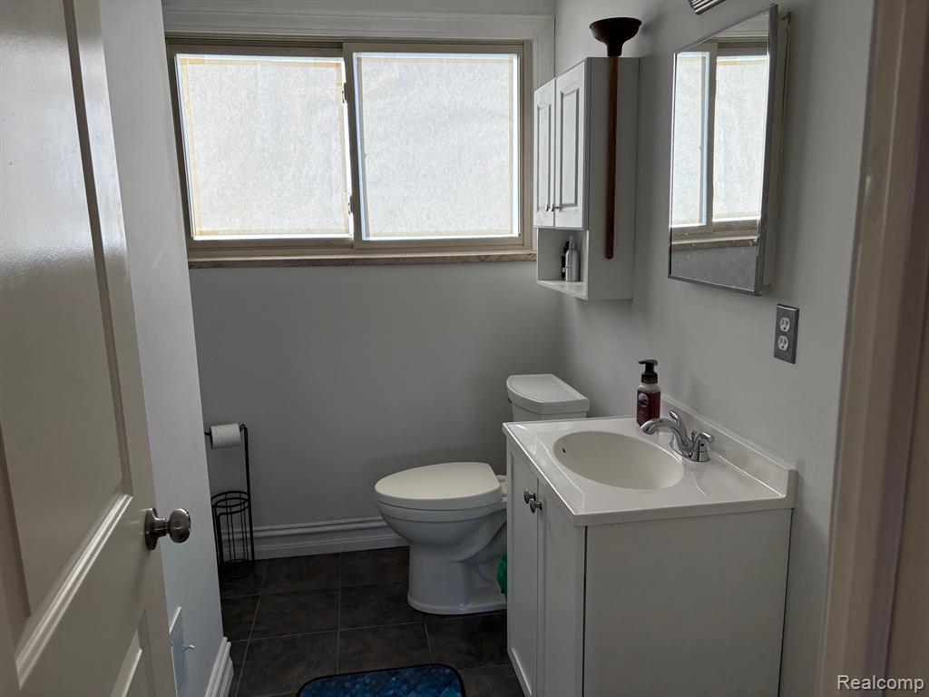 40006 STIMPSON Drive, Sterling Heights, MI 48310 — Photo 10