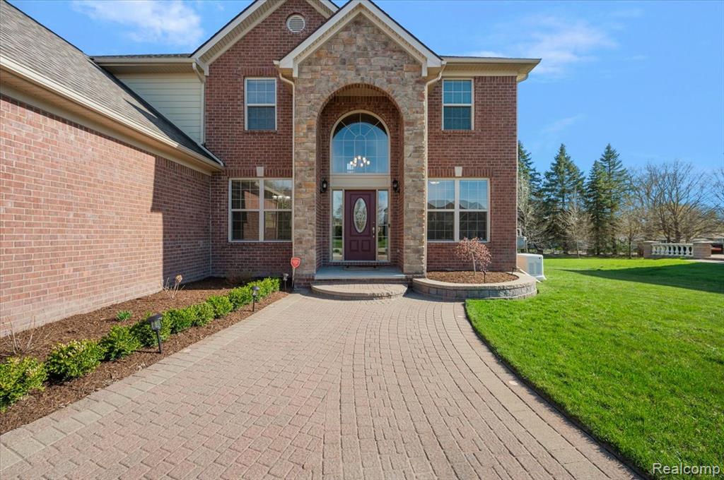 4366 S Lake Lane, Shelby Twp, MI 48316 — Photo 5