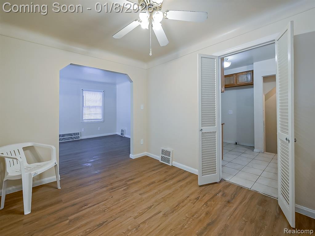 8976 Esper Street, Detroit, MI 48204 — Photo 10
