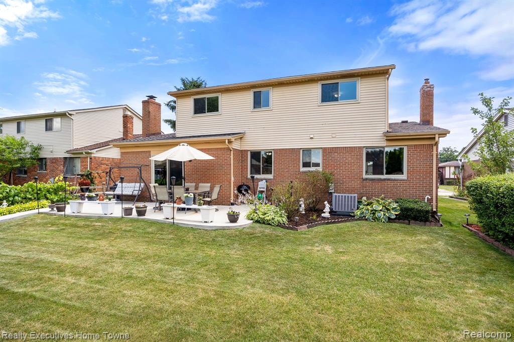 4625 BOULDER Drive, Sterling Heights, MI 48310 — Photo 44