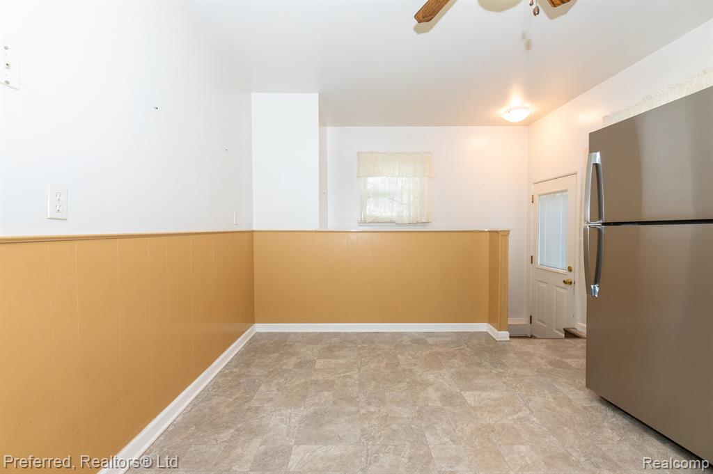 7252 LUANA Avenue, Allen Park, MI 48101 — Photo 12