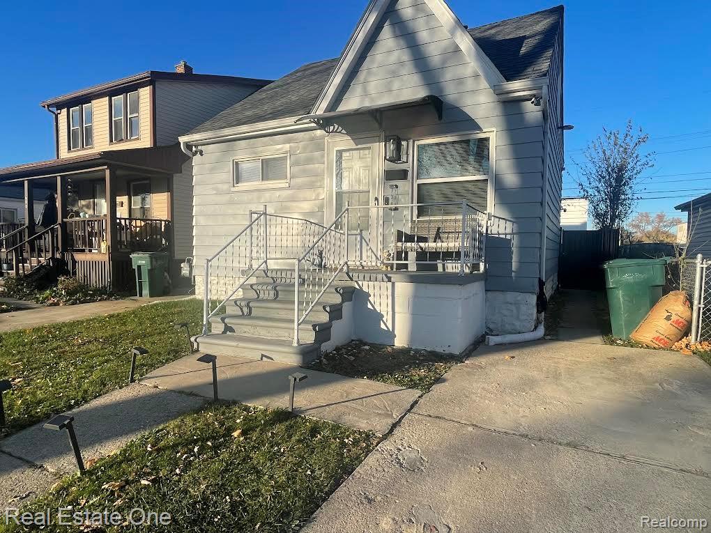 730 Cleophus Parkway, Lincoln Park, MI 48146 — Photo 2