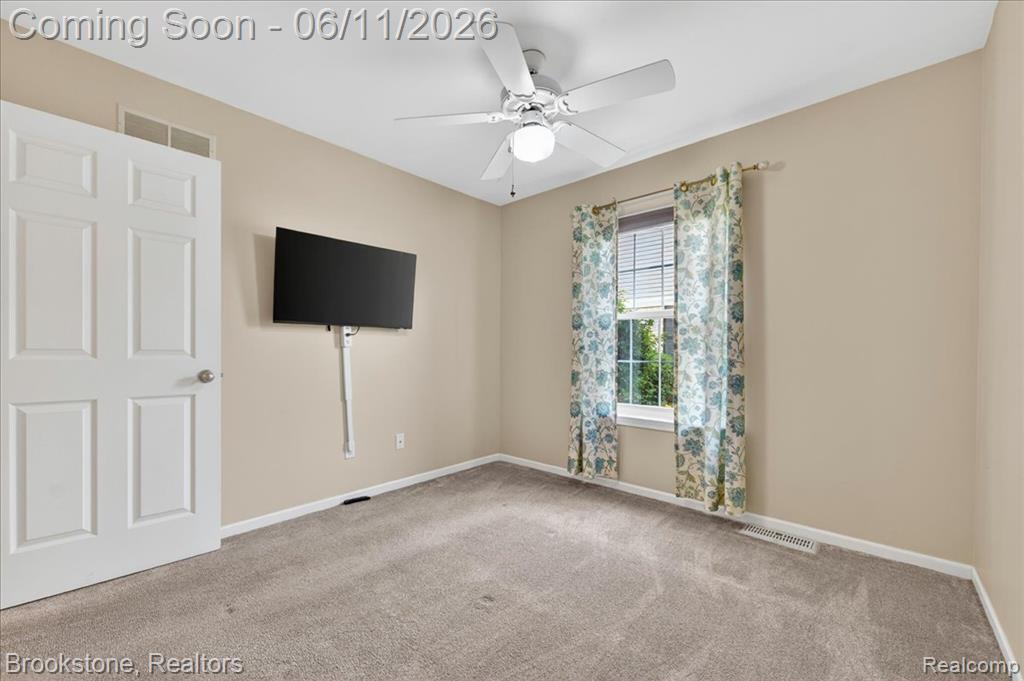 25406 Willowbrook Court, Flat Rock, MI 48134 — Photo 16