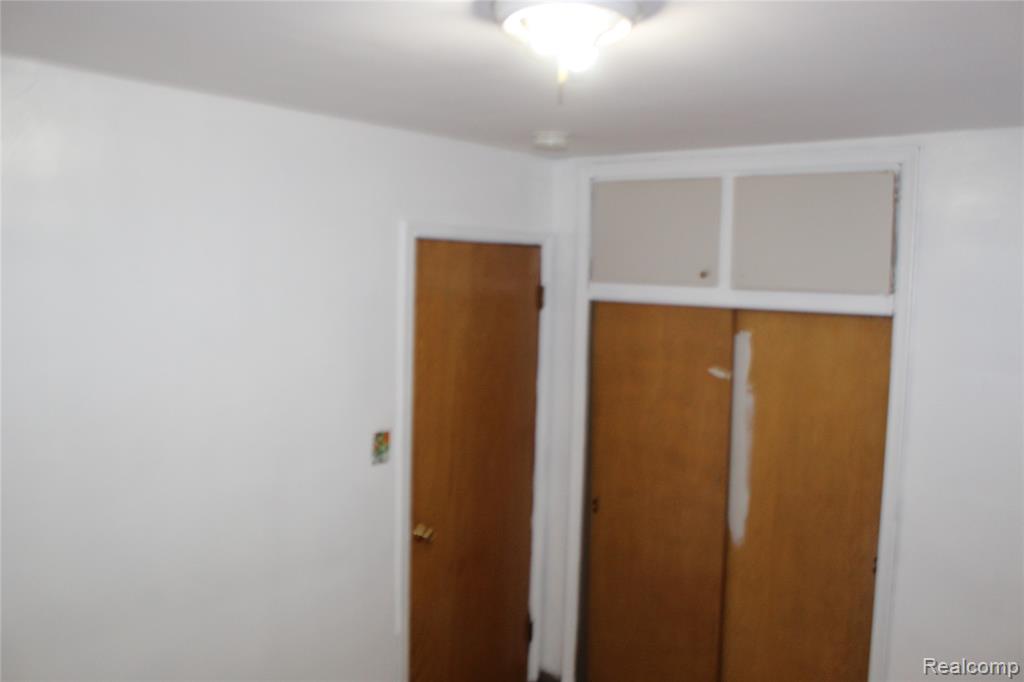 20310 Annchester Road, Detroit, MI 48219 — Photo 8