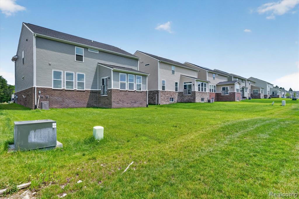 20983 Calabrese Drive, South Lyon, MI 48178 — Photo 37