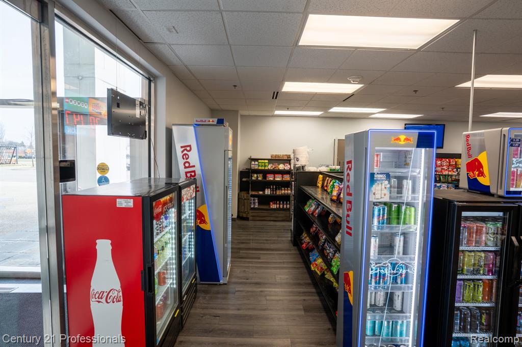 888 W Big Beaver - Troy Eatz Road, 112, Troy, MI 48084 — Photo 6