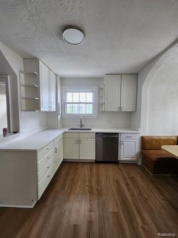 80 E Iroquois Road, Pontiac, MI 48341 — Photo 13