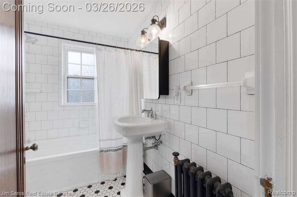 1247 Buckingham Road, Grosse Pointe Park, MI 48230 — Photo 36