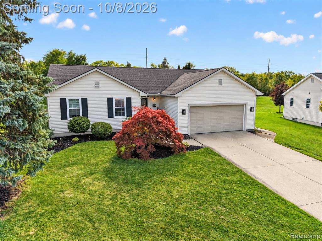 2259 Hickory Circle Drive, Howell, MI 48855