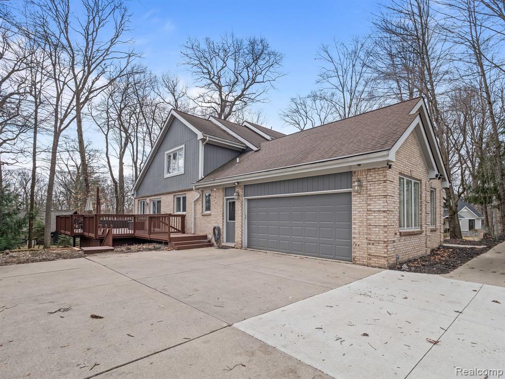7111 Elder Court S, West Bloomfield, MI 48324 — Photo 6