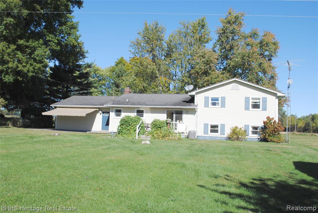 10755 Sober Road, Webberville, MI 48892 — Photo 6