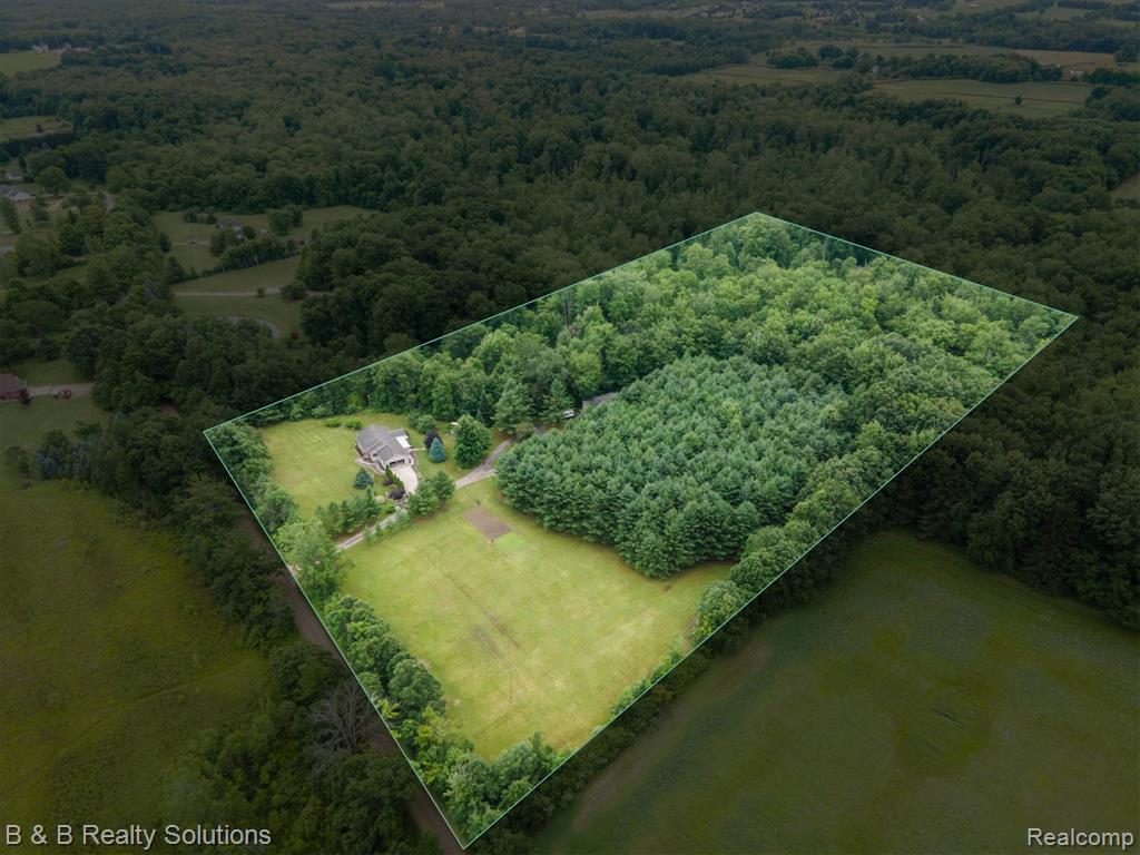2264 Dodds Road, North Branch, MI 48461 — Photo 48
