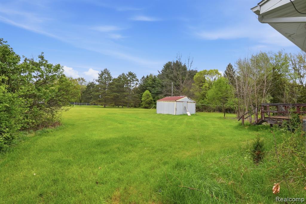 396 Plum Creek Road, Lapeer, MI 48446 — Photo 33