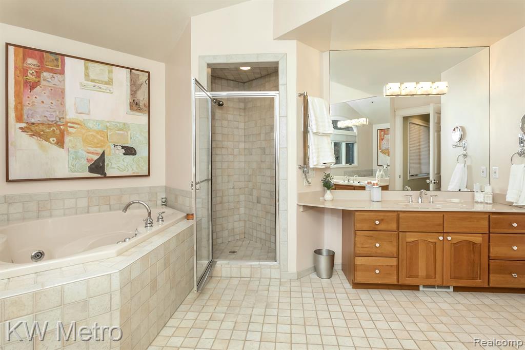 685 TRINWAY Drive, Troy, MI 48085 — Photo 29