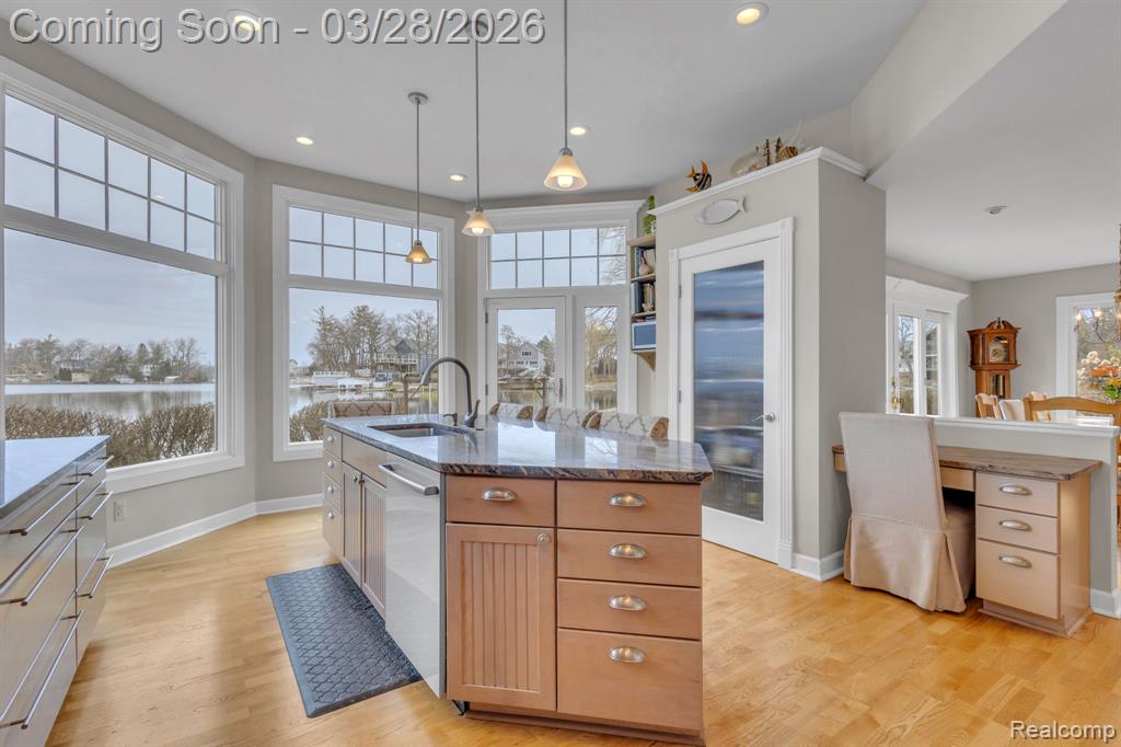 664 King Circle, Lake Orion, MI 48362 — Photo 20