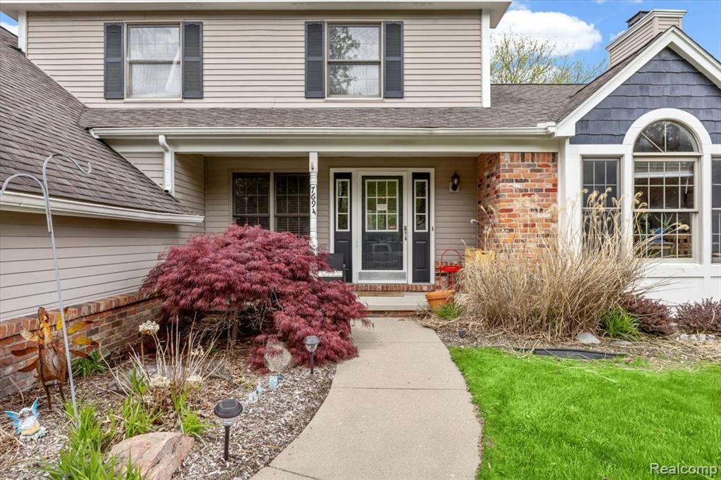 7694 Woodside Place, Waterford, MI 48327 — Photo 44