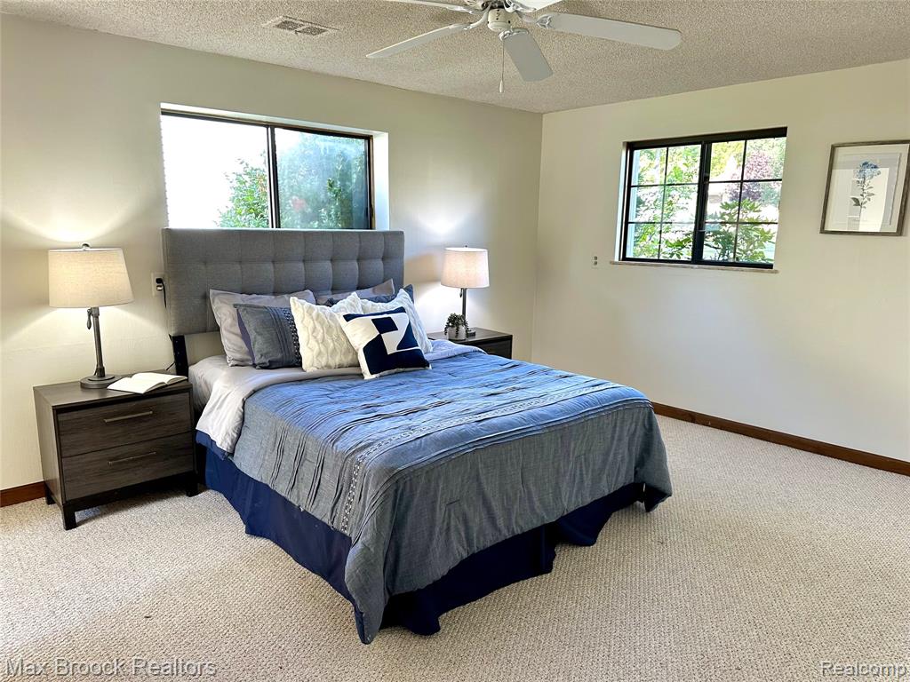 8741 Buffalo Drive, Commerce Twp, MI 48382 — Photo 12
