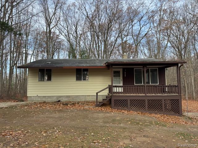 10055 E Woods Road, Gladwin, MI 48030 — front exterior