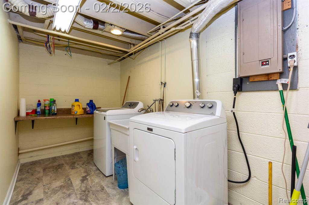 41878 Woodbrook Drive, Canton, MI 48188 — Photo 33