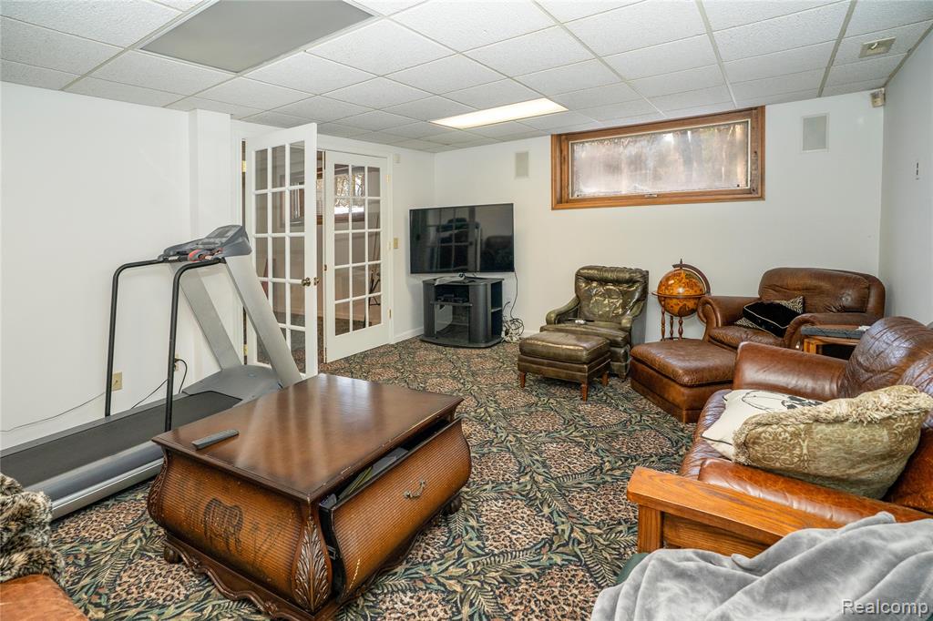 32870 Bingham Lane, Bingham Farms, MI 48025 — Photo 59