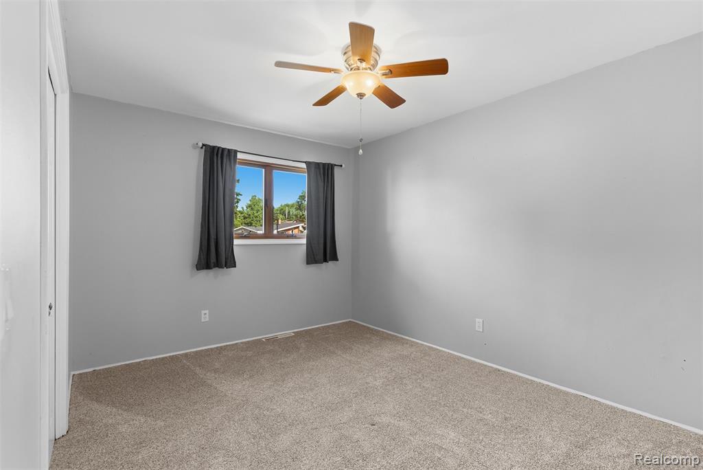 5155 Oxford Court, Swartz Creek, MI 48473 — Photo 20