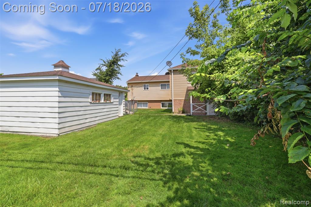 8825 Nebraska Street, Livonia, MI 48150 — Photo 39