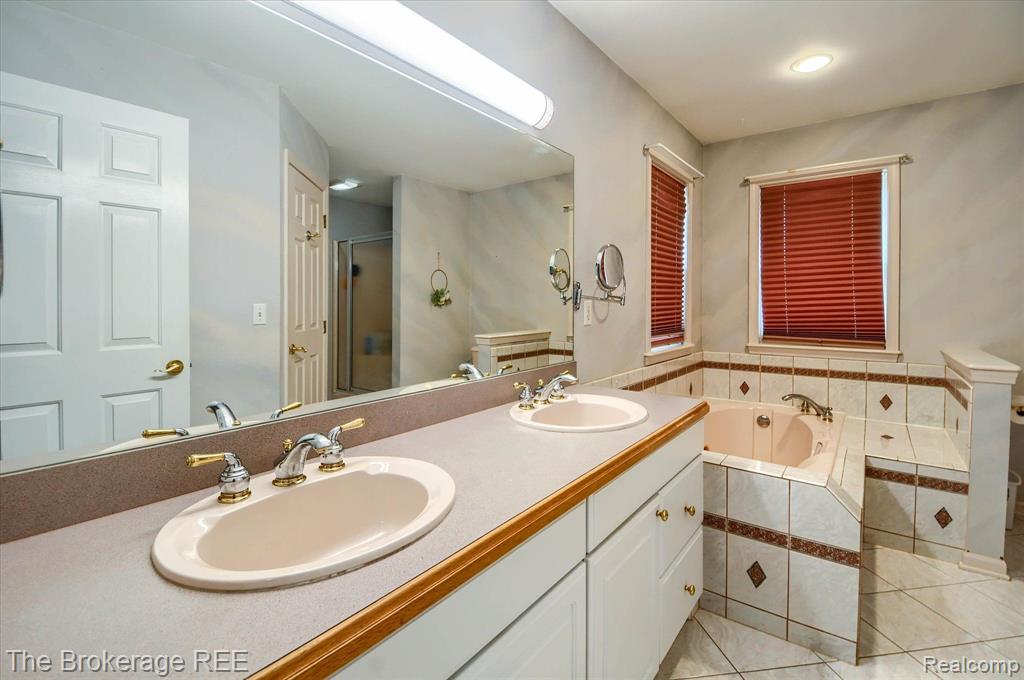 8101 BOULDER Drive, Davison, MI 48423 — Photo 38