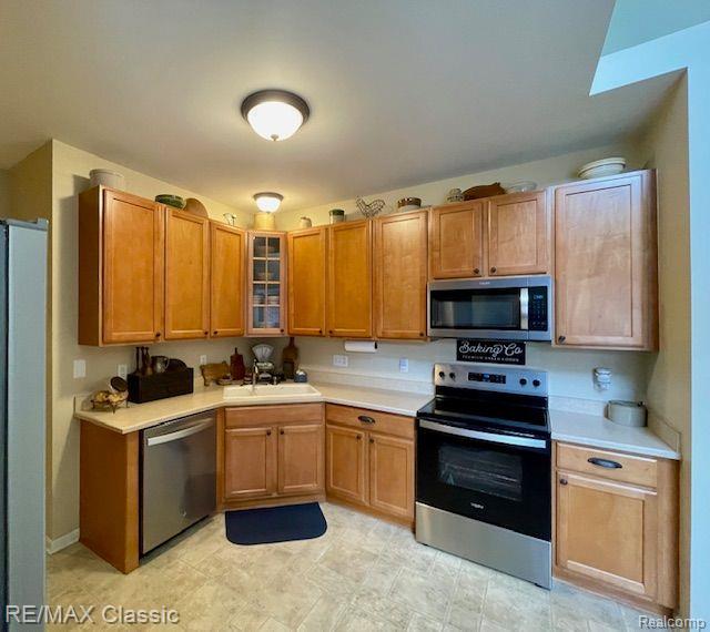 227 CHERRY STONE Drive, Canton, MI 48188 — Photo 13