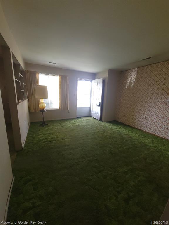4921 GERTRUDE Street, Dearborn Heights, MI 48125 — Photo 3