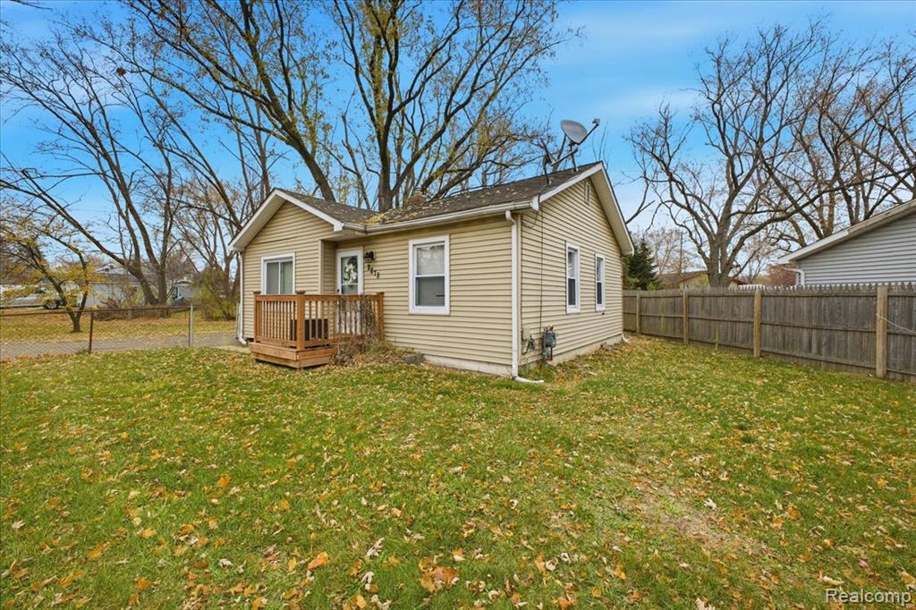 2878 N Williams Lake Road, Addison, MI 48329 — Photo 4