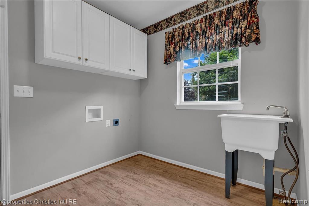 5963 James Head Court, West Bloomfield, MI 48324 — Photo 14