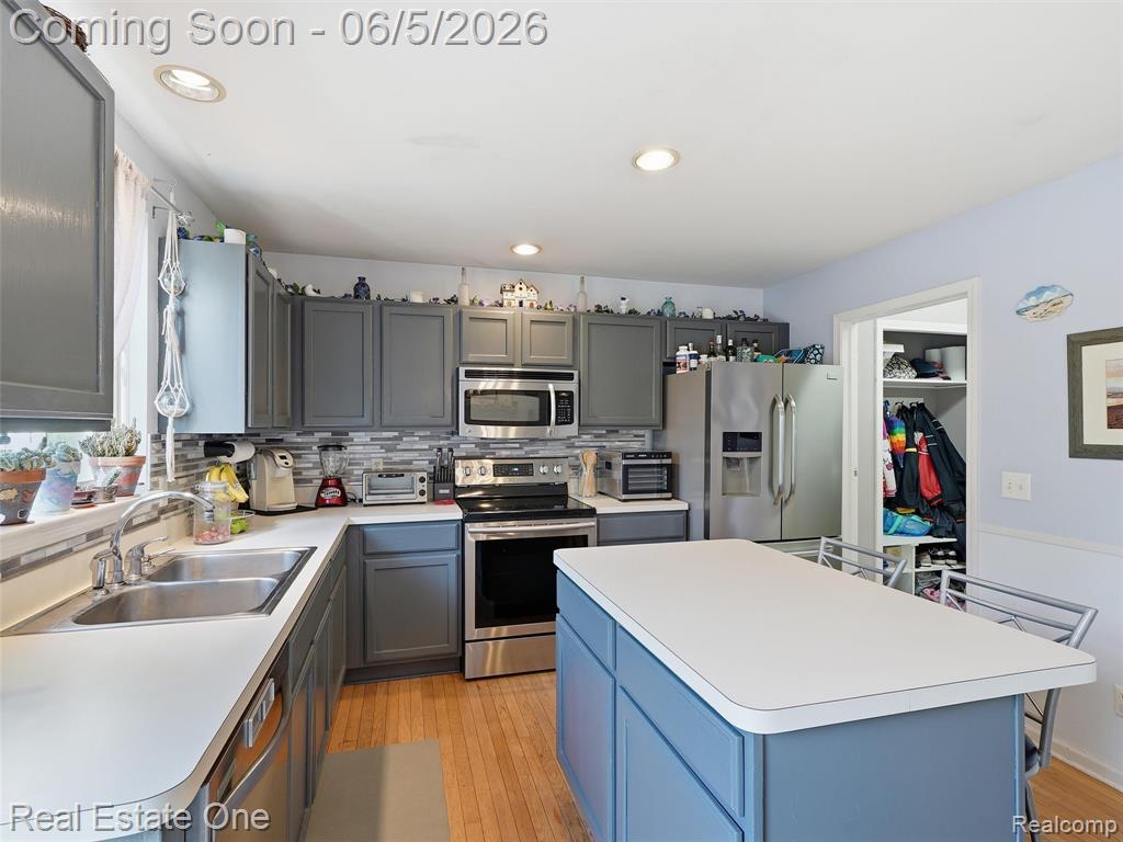 7794 Paint Creek Drive, Ypsilanti, MI 48197 — Photo 14