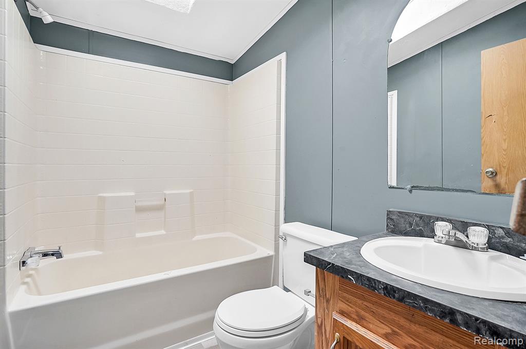 41021 OLD MICHIGAN AVENUE Lot #230, Canton, MI 48188 — Photo 17