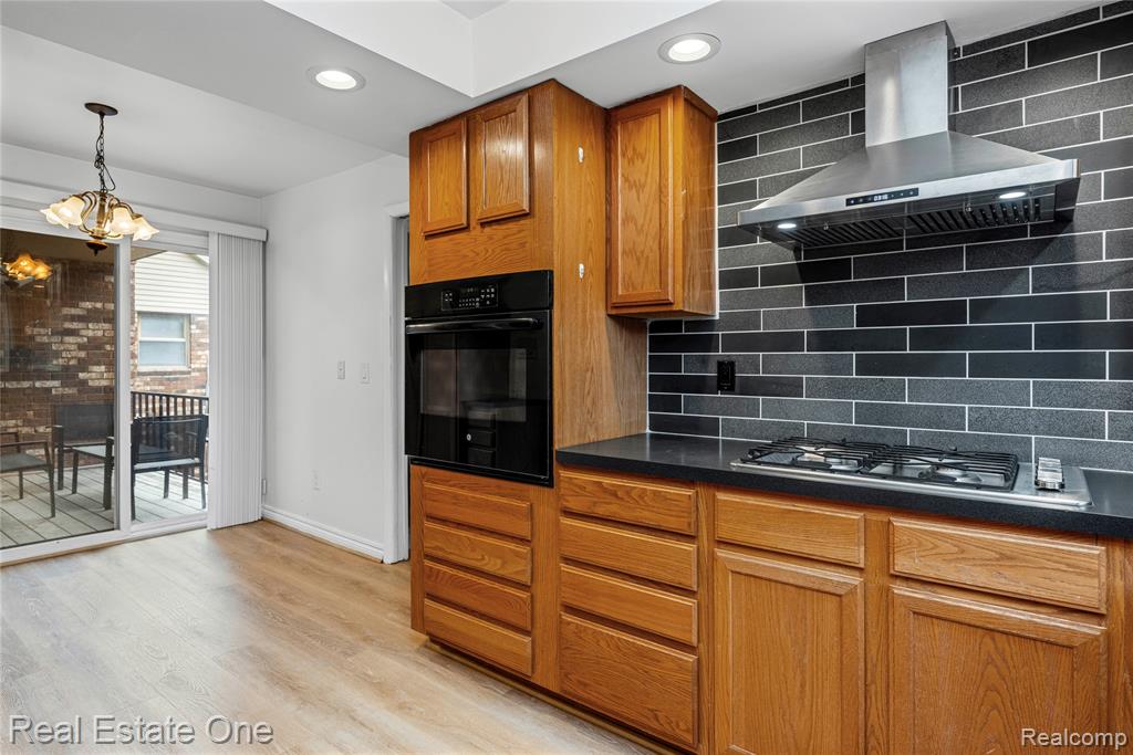 4320 Knightsbridge Lane, West Bloomfield, MI 48323 — Photo 27