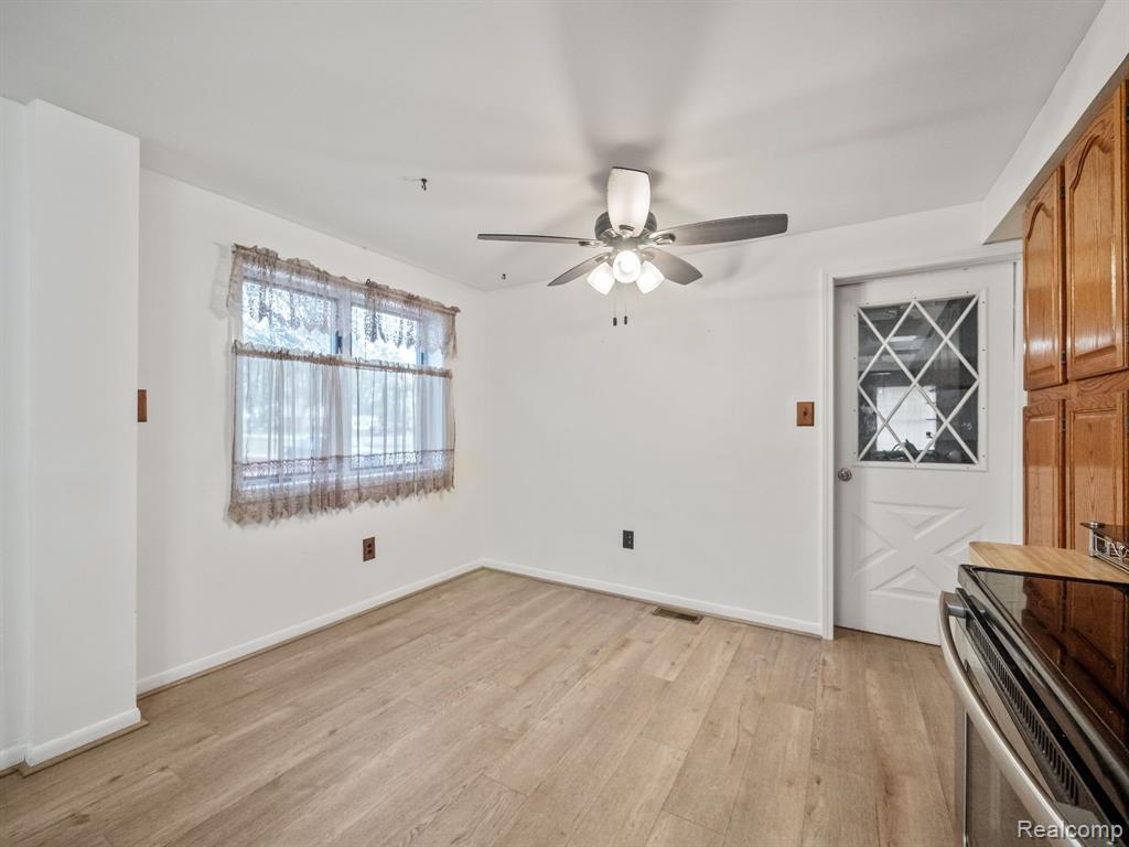 7324 POWERS Court, Shelby Twp, MI 48317 — Photo 8