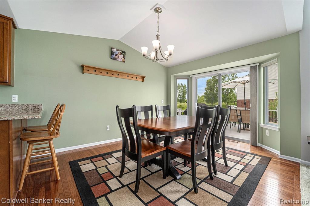 53643 VALLEYWOOD Drive, South Lyon, MI 48178 — Photo 9