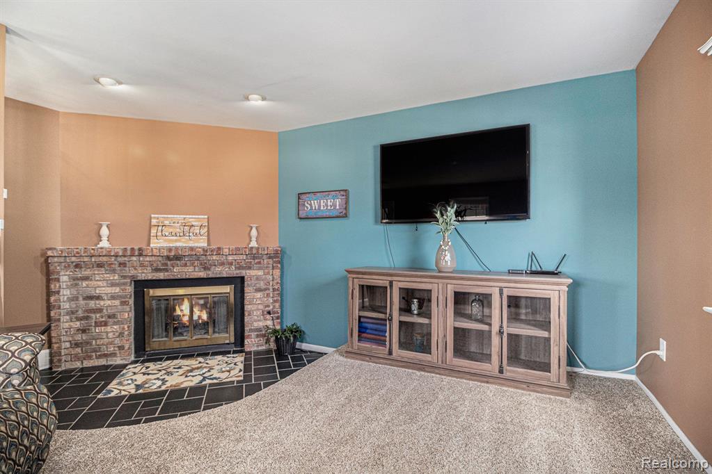 19338 OLD BRIDGE Court, Northville, MI 48167 — Photo 5