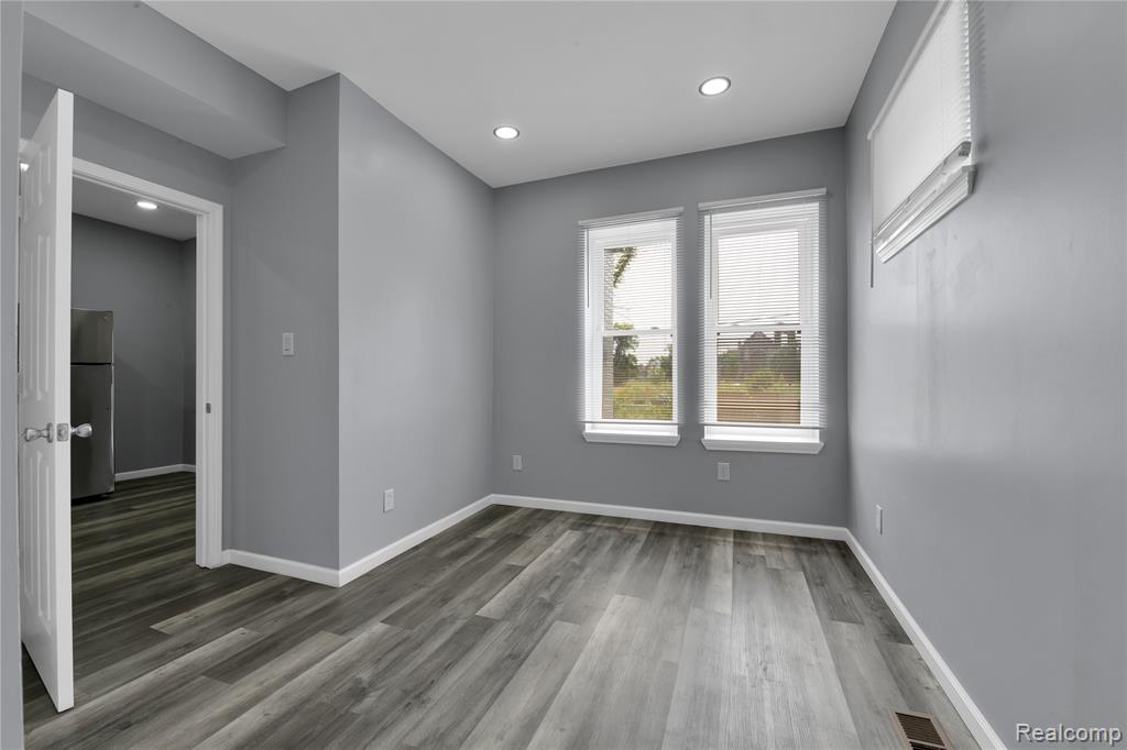 2653 LOTHROP Street, Detroit, MI 48206 — Photo 11