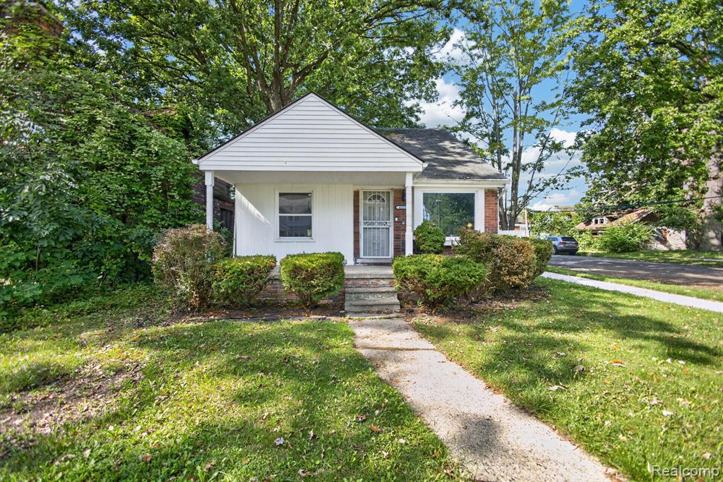 4215 Three Mile Drive, Detroit, MI 48224