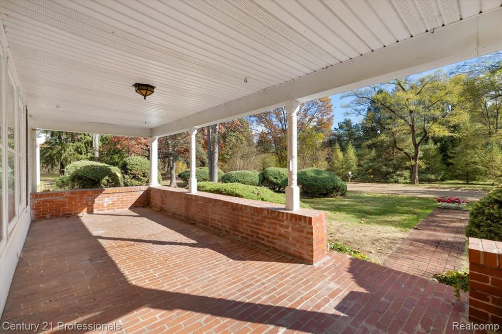 8051 Bridge Lake Road Road N, Clarkston, MI 48348 — Photo 4