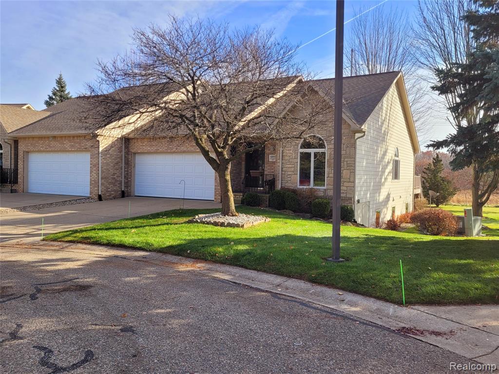6095 Steeplechase Drive, Grand Blanc, MI 48439 — Photo 2