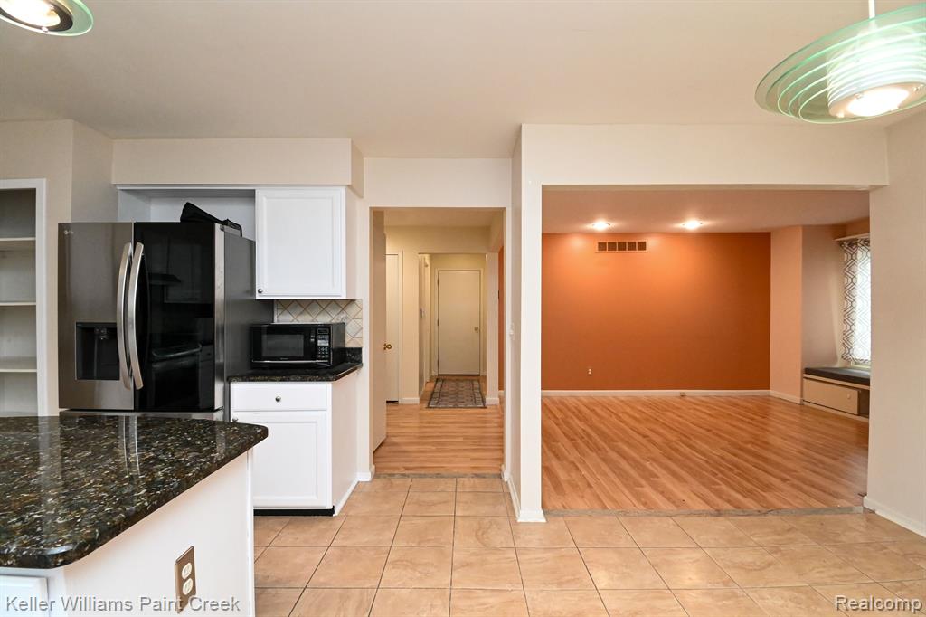 42571 Wimbleton Way, Novi, MI — Photo 15