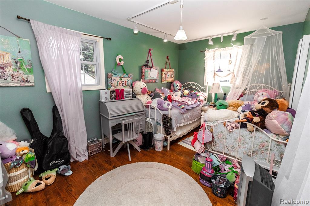 4705 LONSBERRY Road, Columbiaville, MI 48421 — Photo 18